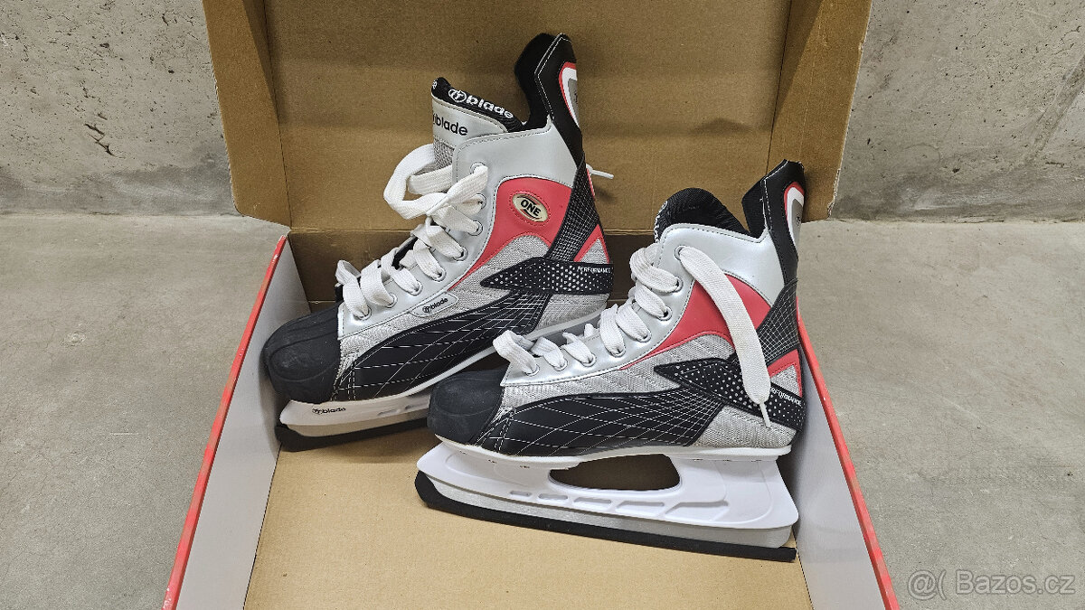 Lední brusle, velikost 45 - 2
