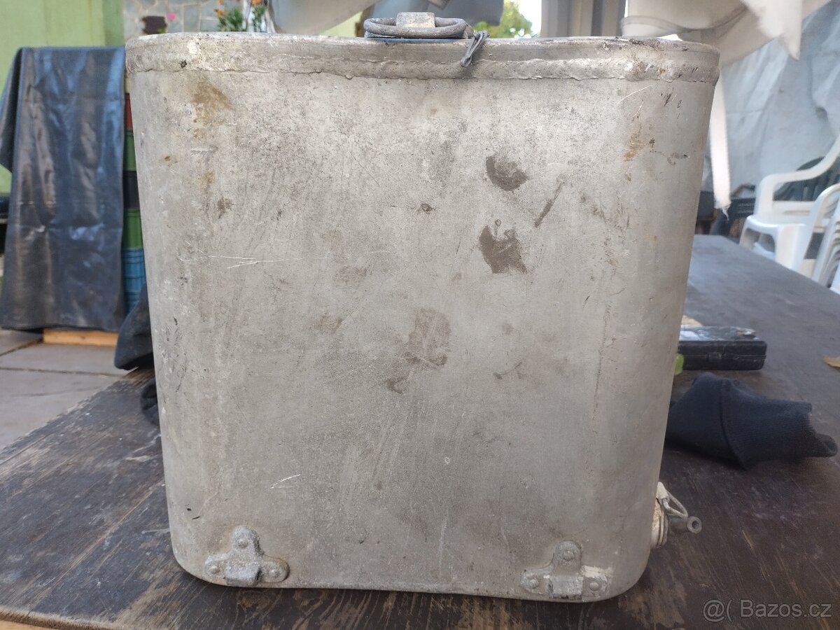 Německá nádoba na vodu - 2