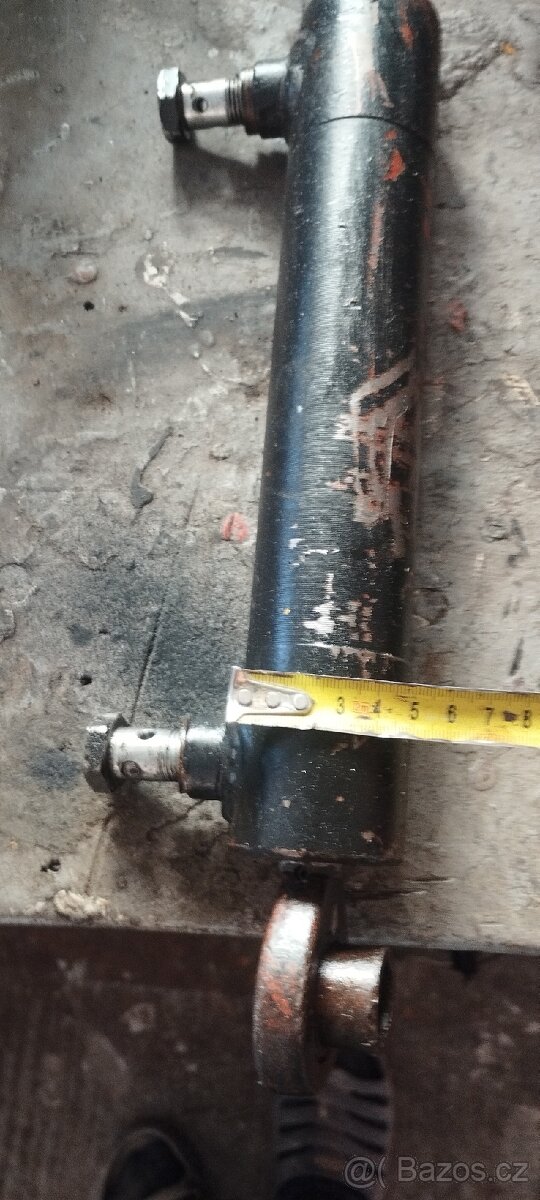 Hydraulický válec - 2