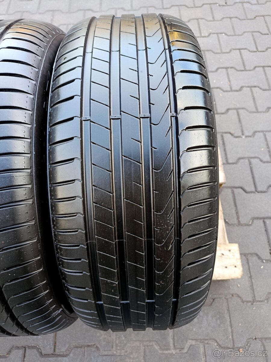 225/45/18 zánovní letní pneu pirelli - 2