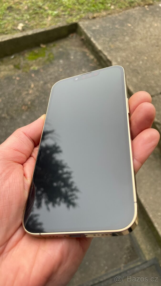 iPhone 13 Pro, 256 GB, Gold -model A2638 ,Top stav - 2