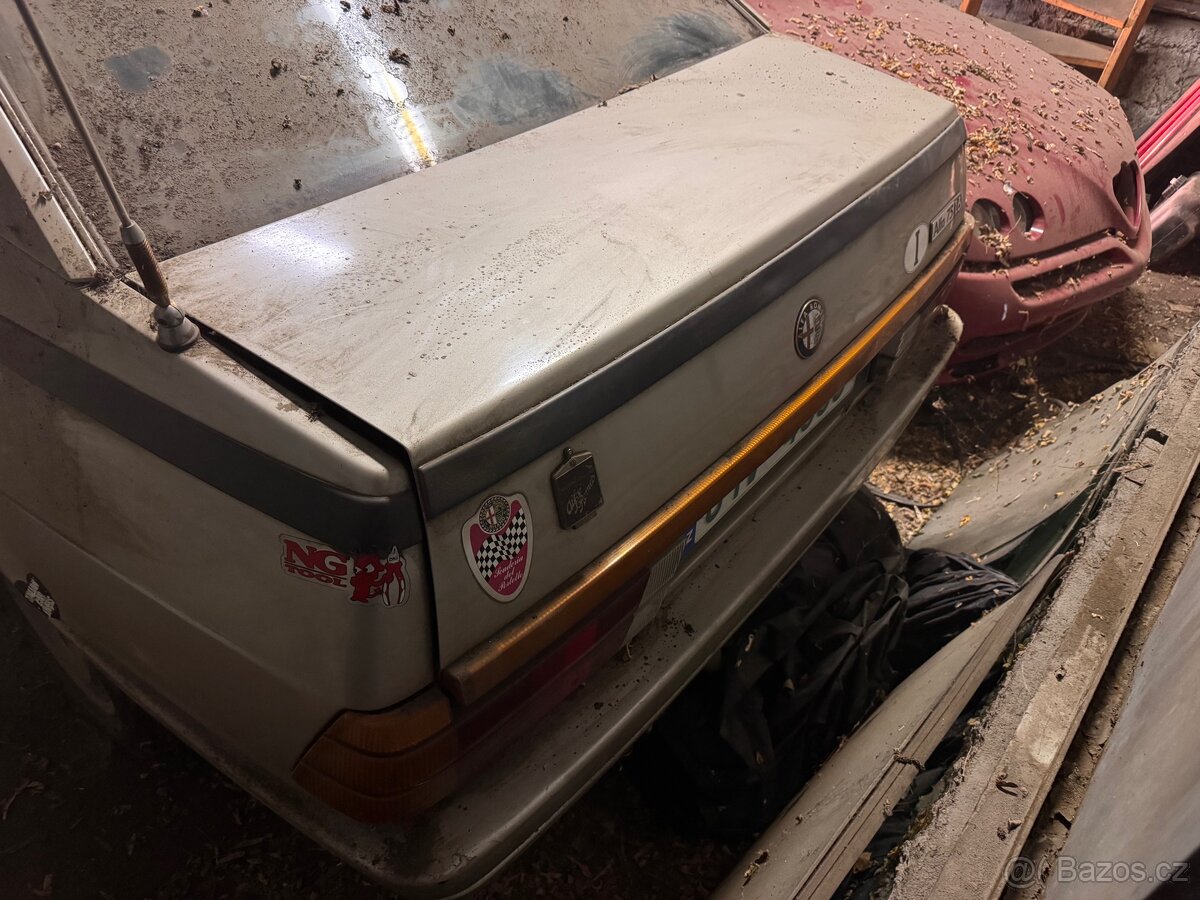 Alfa Romeo 75 1.6 Carb - 2