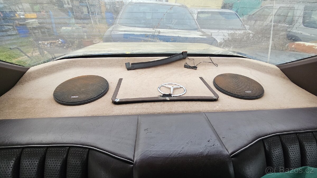 W124 200D manual - 2