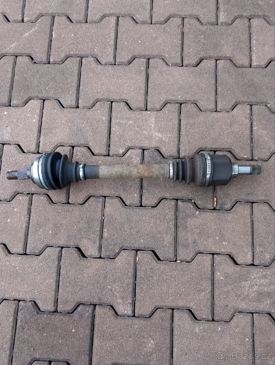 Poloosa levá citroen,Peugeot, ds - 2