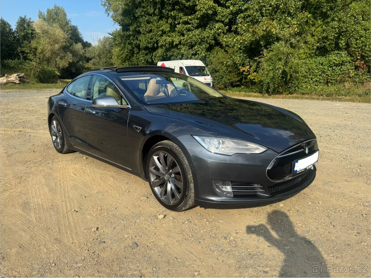 Tesla Model S 85 - Nabíjení ZDARMA AUTOPILOT - 2