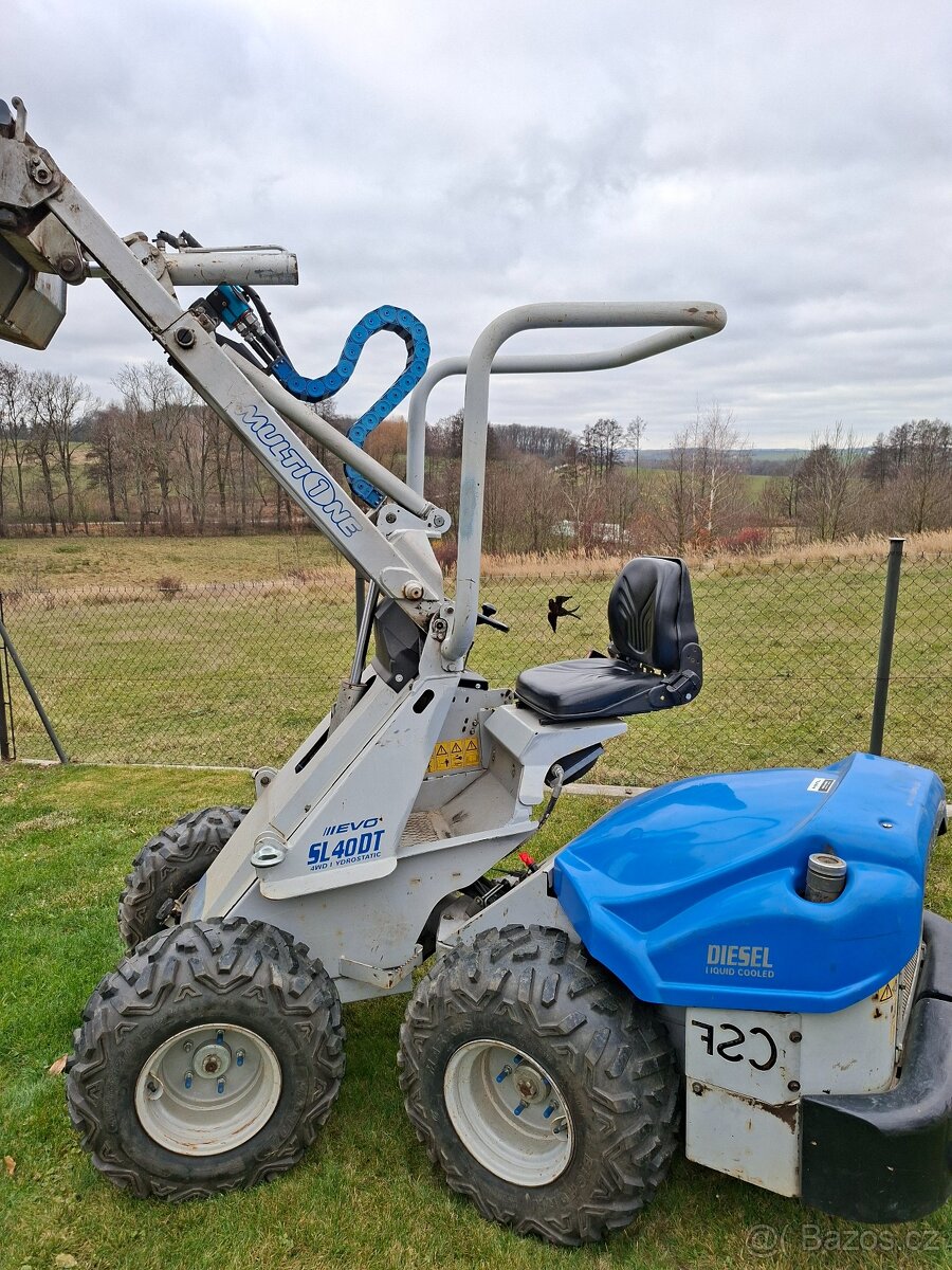 Kloubový nakladač multione SL 40 DT - 2