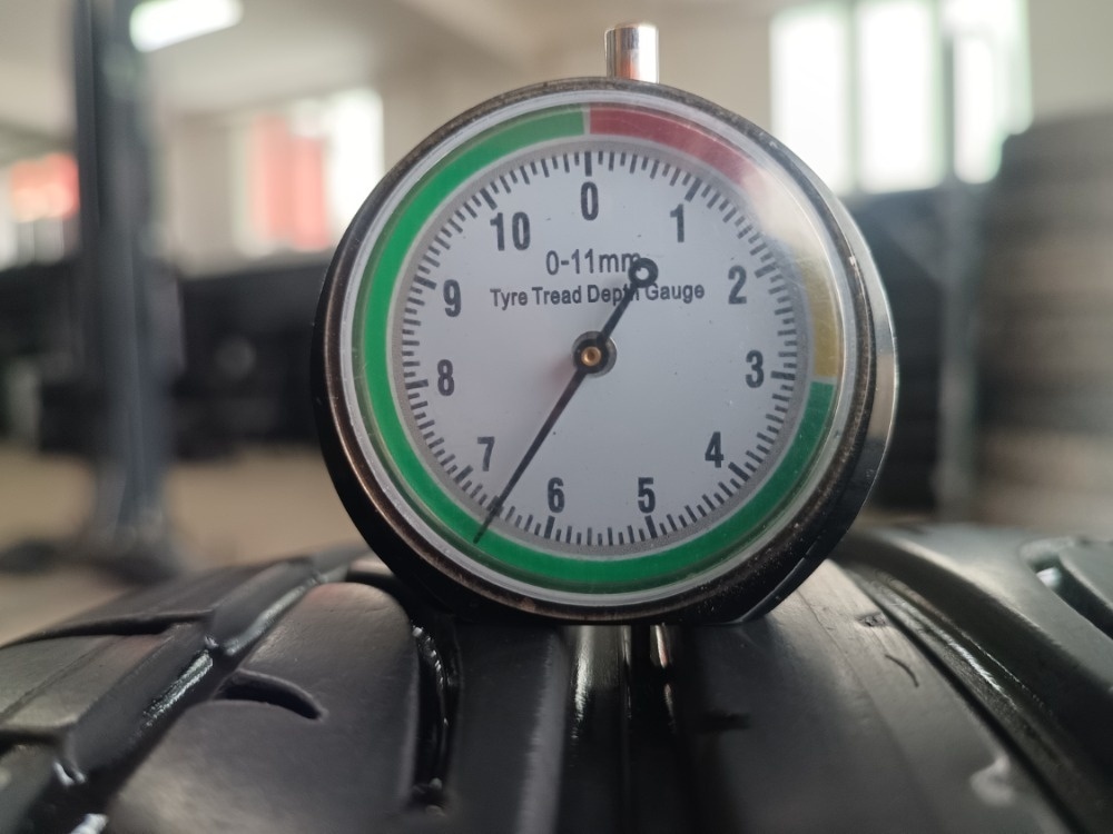 215/45 R16 DUNLOP (1817) - 2