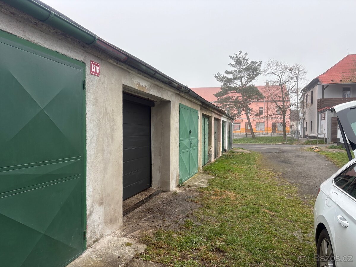 Pronajmu garáž - 2