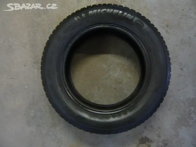 Pneu 195/65/15, 195-65-15, 195 65 15. - - - - - 2