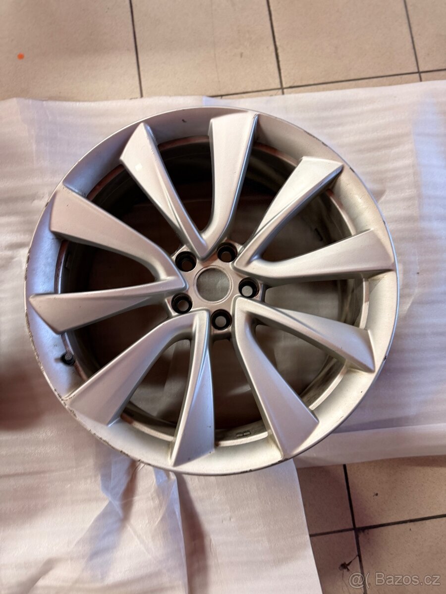 🛞 Disky Tesla Model 3 Performance 20" - 2