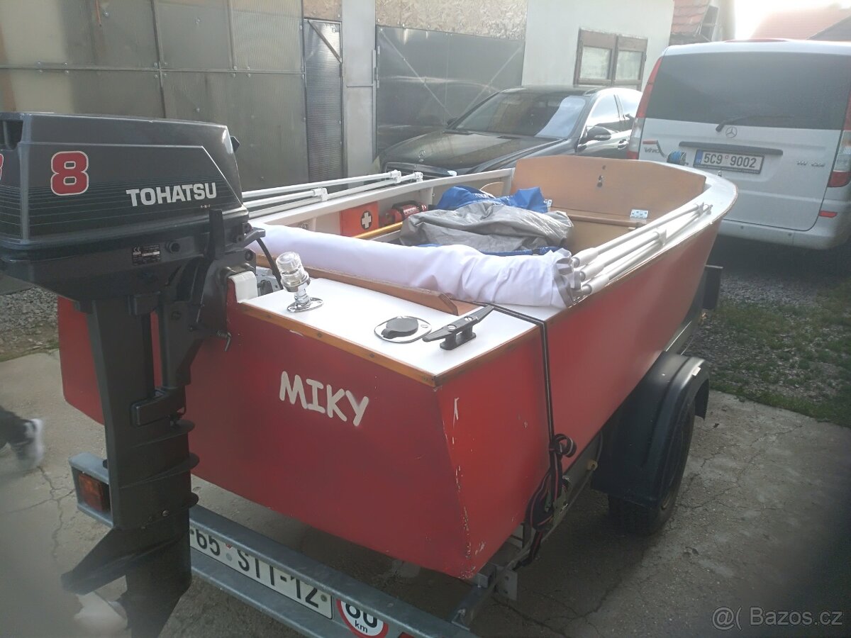 Motorový člun - 2