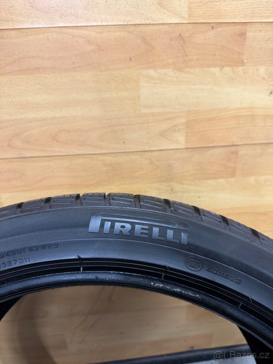 Zimní pneu 285/35/20 - 2