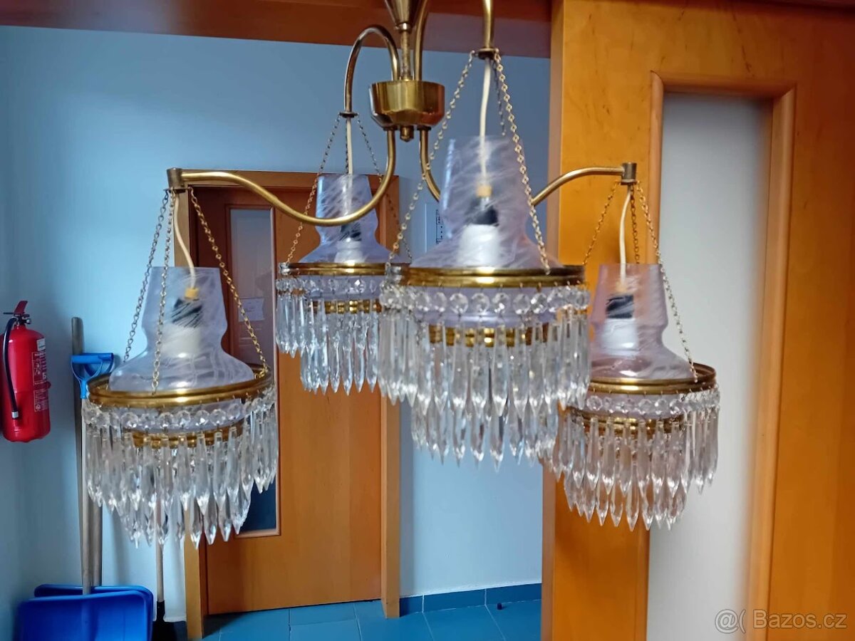 Křišťálový lustr - 2
