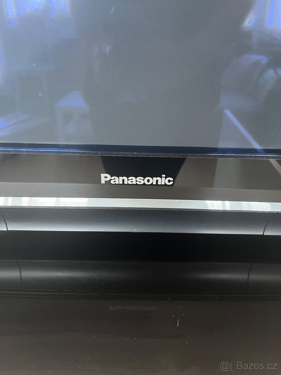 TV Panasonic Viera + set-top box - 2