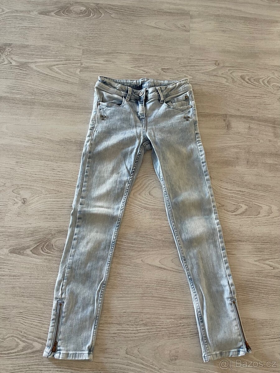 Různé dívčí kalhoty a džegíny - 2