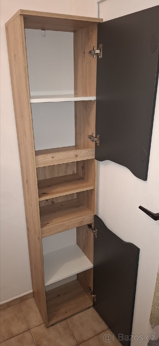 Vysoká koupelnová skříň Nová - 2