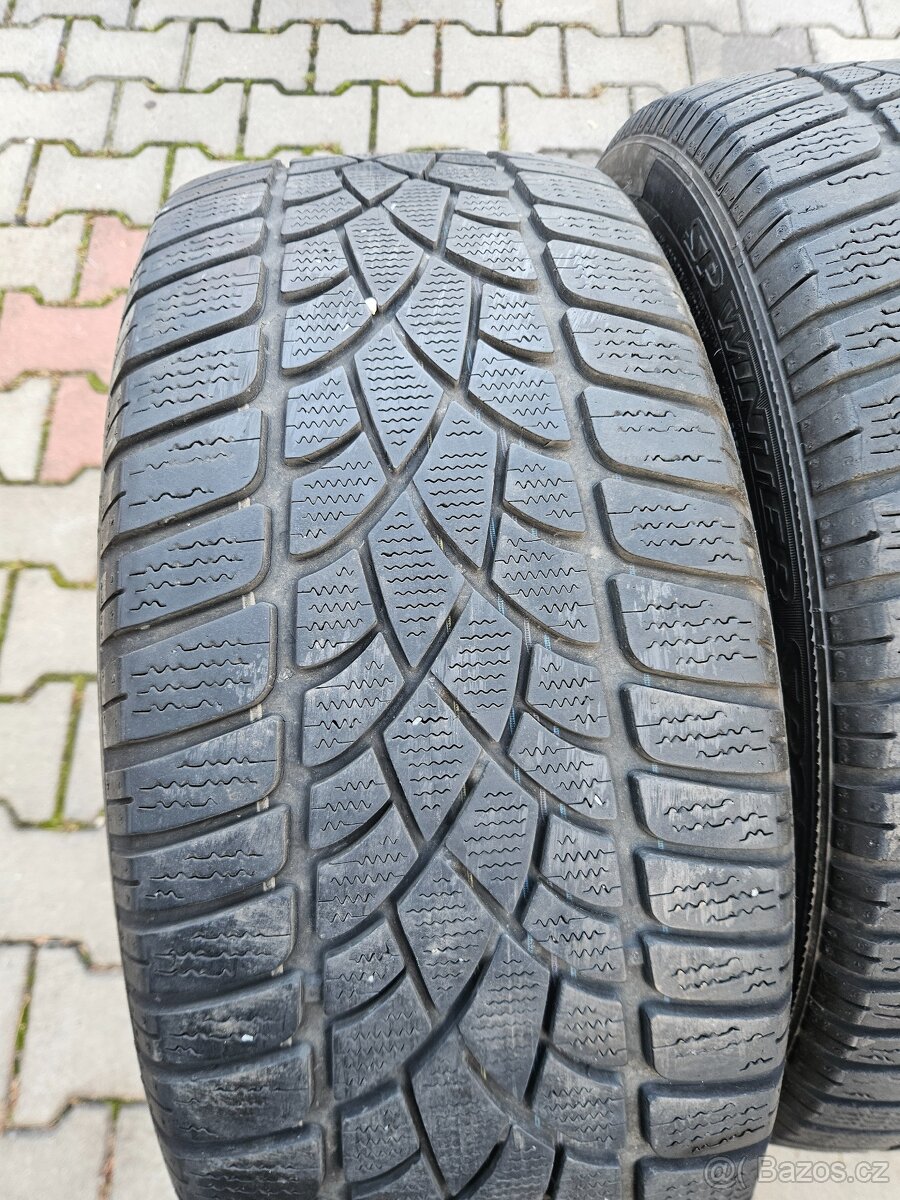 Zimní Dunlop 235/45/19 - 2