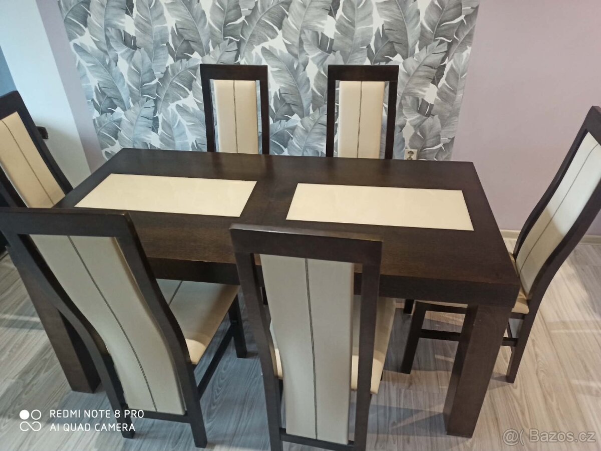 Jídelní stůl+6 židlí. - 2