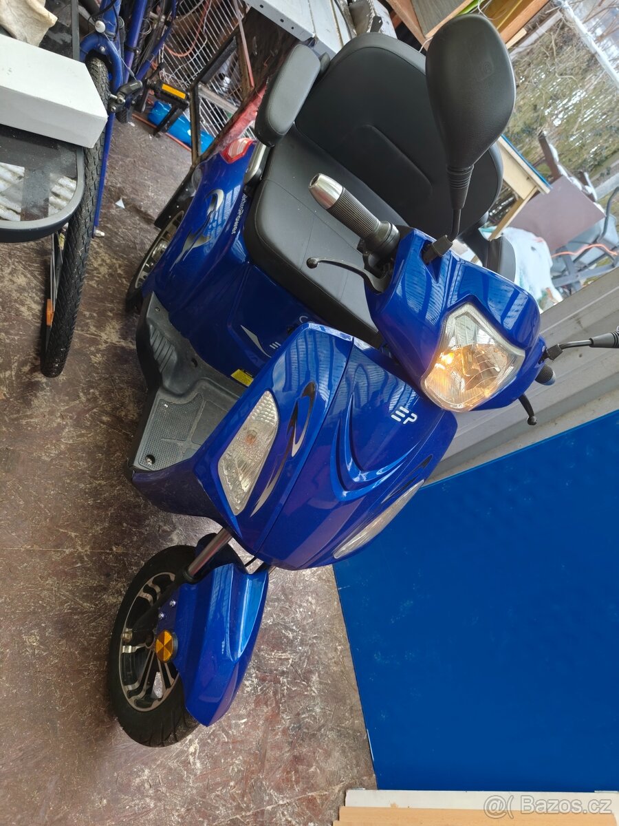 Elektrická třikolka pro penzisty - 2