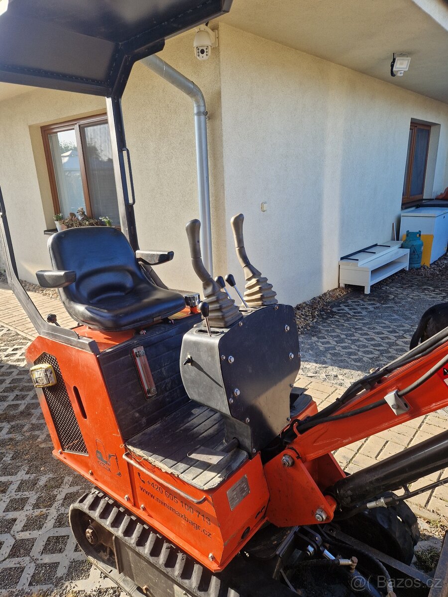 Prodám pasový minibagr Digger D 800 - 2