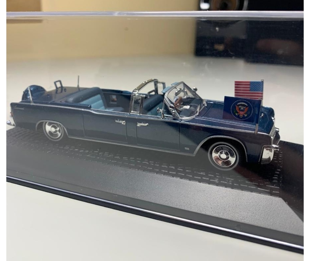 Kovový model auta Lincoln SS - 100 X - 2