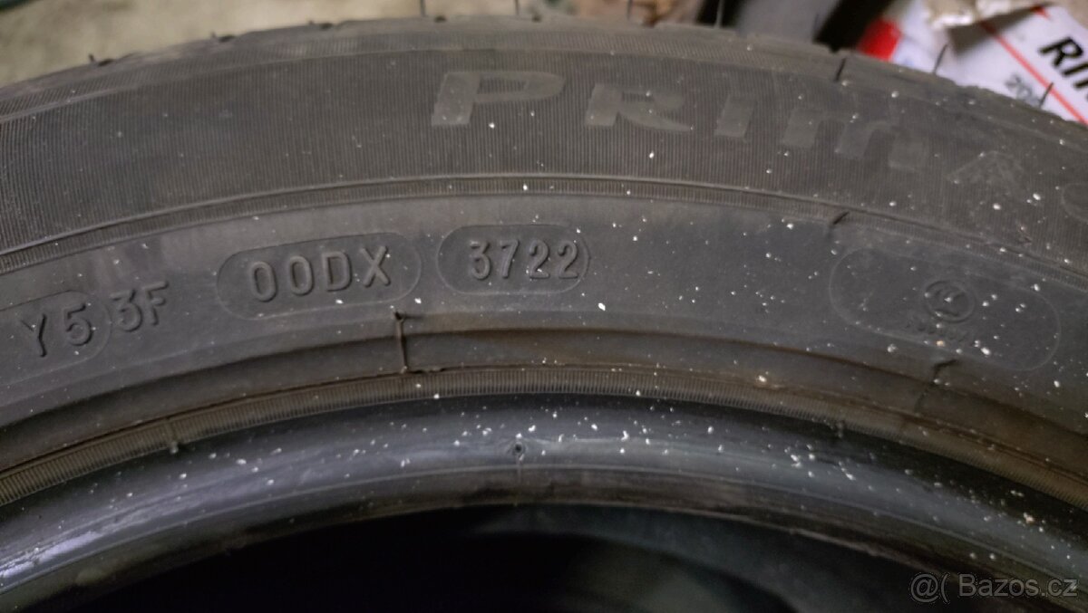 Michelin 215/55R17 - 2