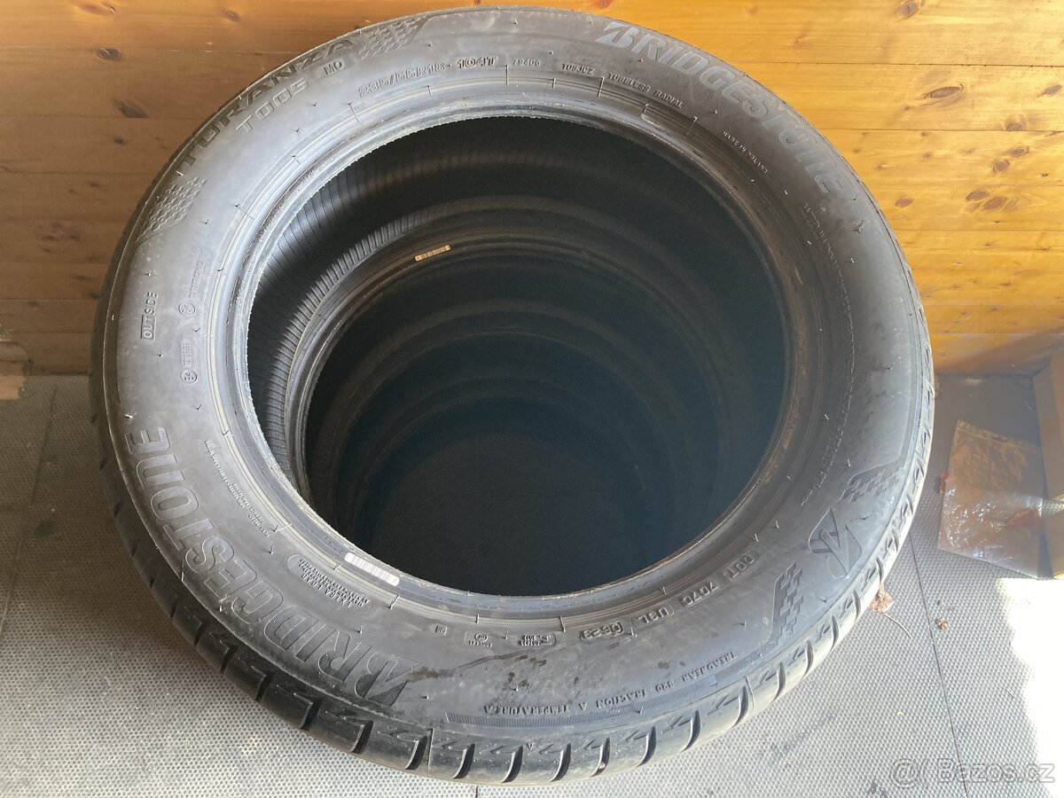 4ks letních pneumatik BRIDGESTONE 235/55R18 104T DOT2023 - 2