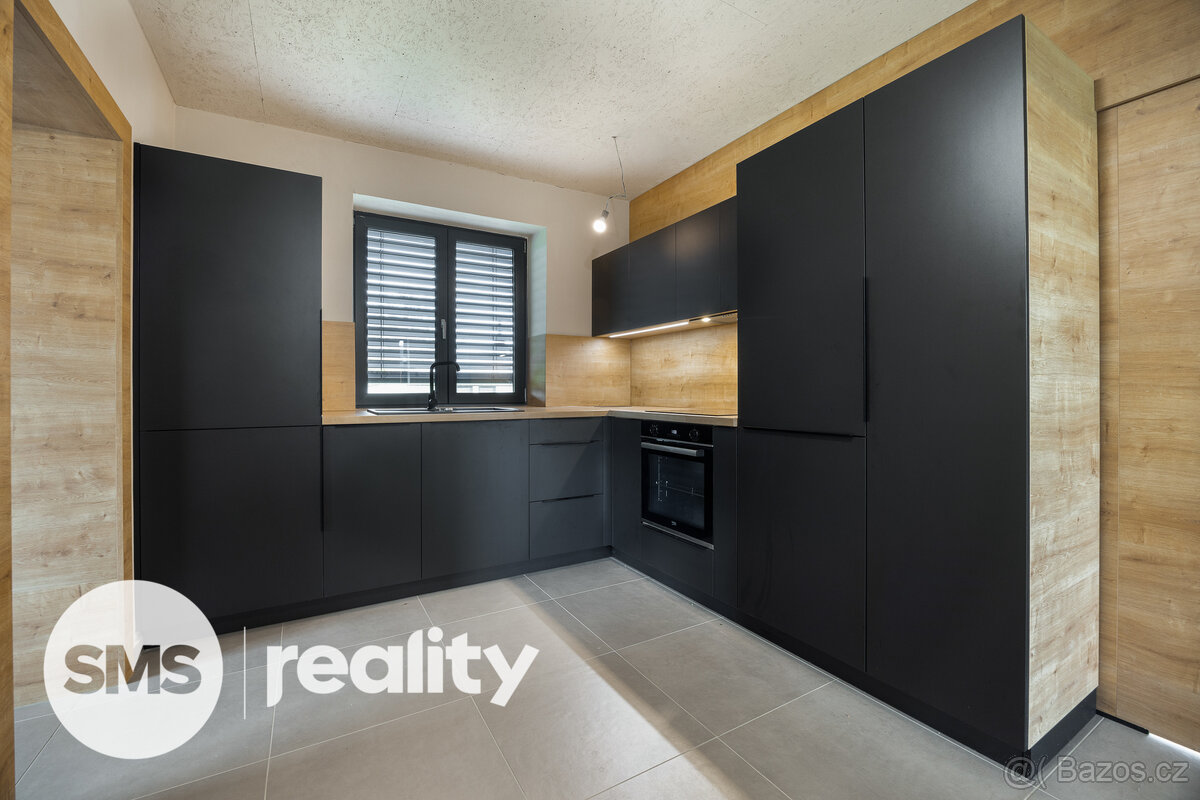 Moderní rodinný dům v Hrabové – klidné bydlení jen kousek od - 2