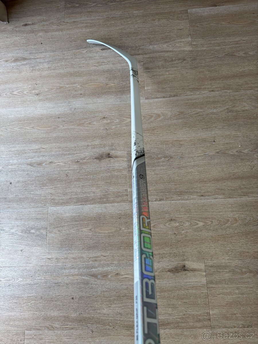 Hokejka CCM RIBCOR TRIGGER 9 Pro WHITE, pravá - 2