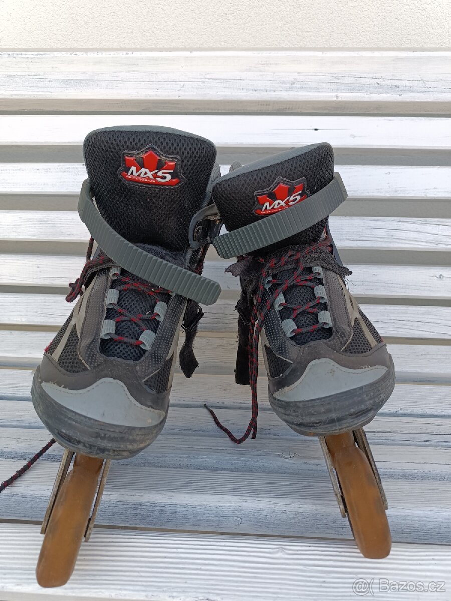 Kolečkové brusle MX 5 - 2