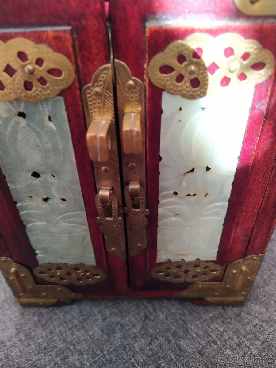 Mahagonová šperkovnice se slonovinou - 2