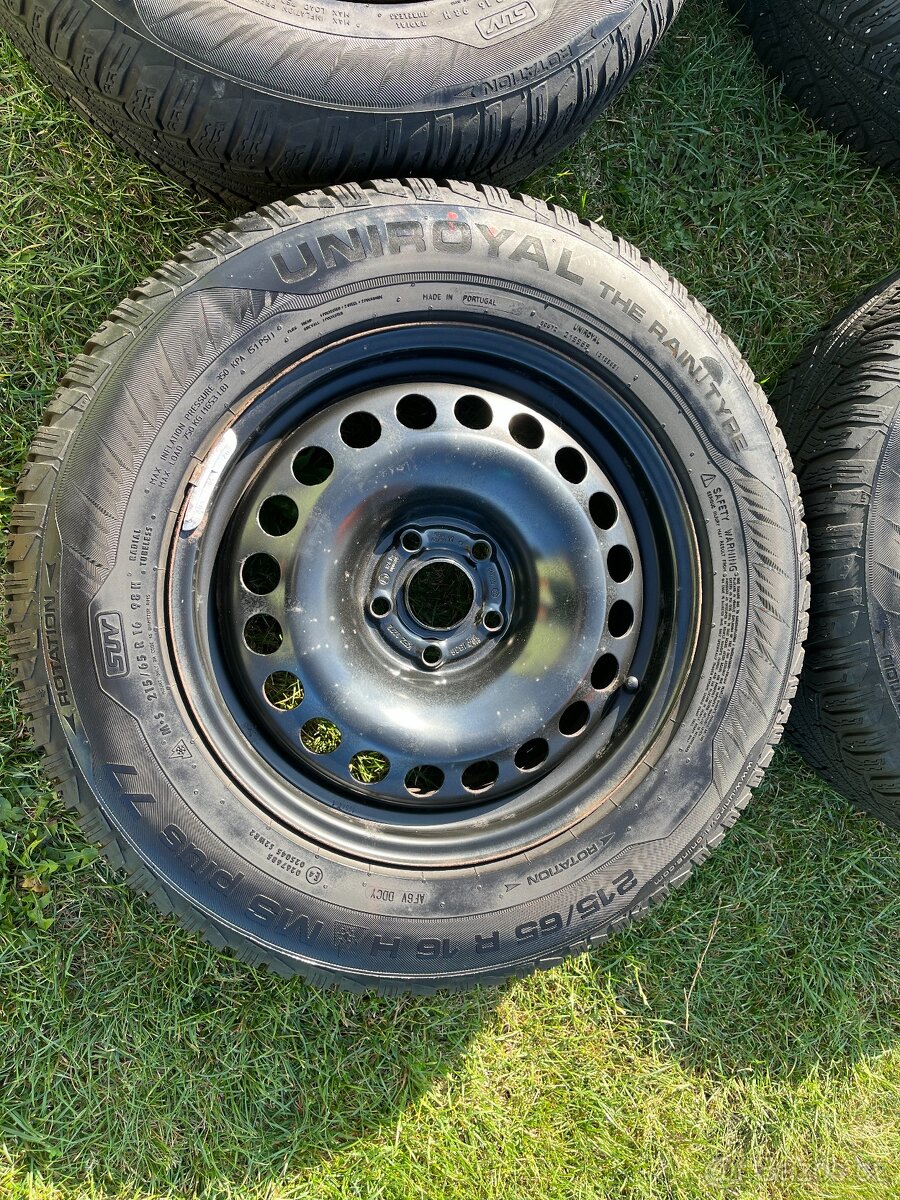 4x plechový disky 5x105 R16, pěkné zimní pneu - 2