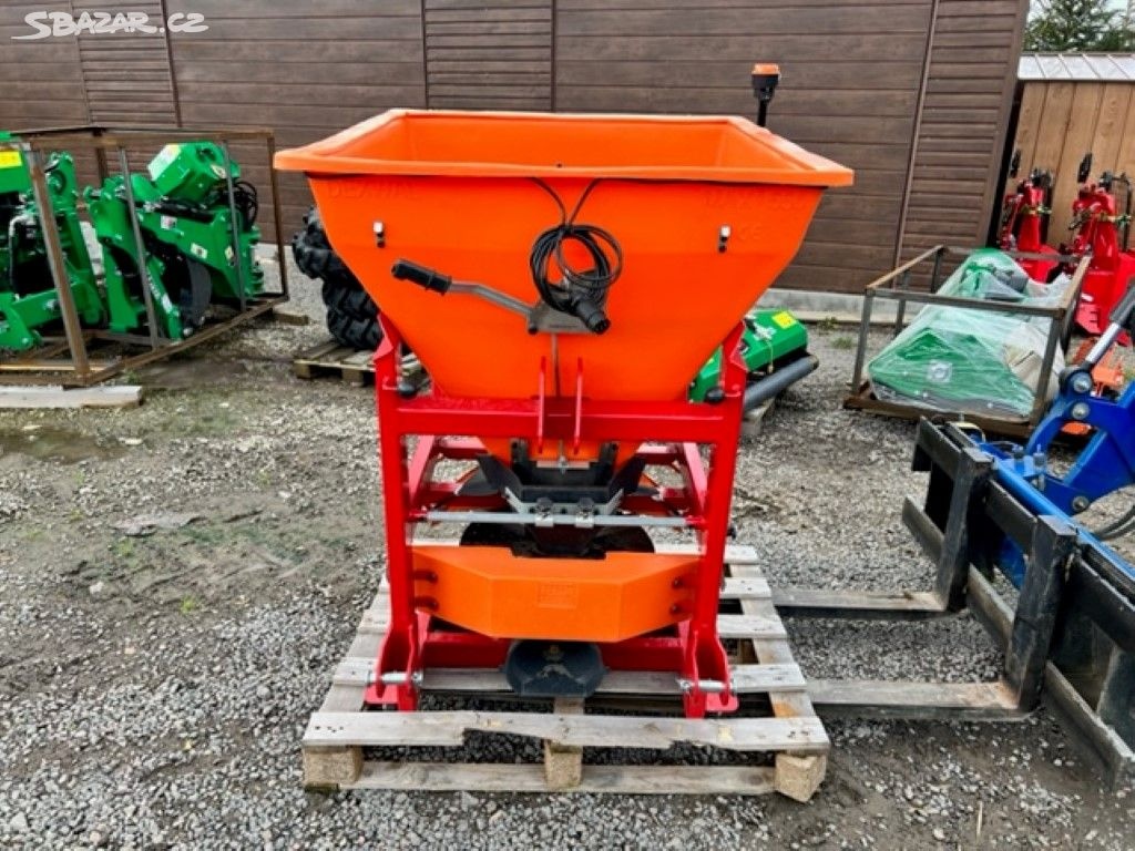 Rozmetadlo komunální 550kg - 2