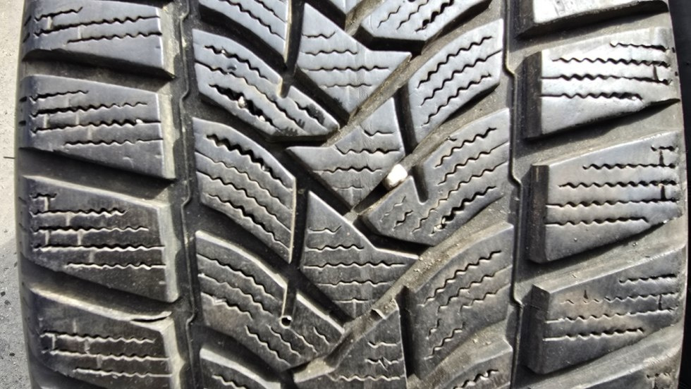 Zimní pneu 205/55/16 Dunlop - 2