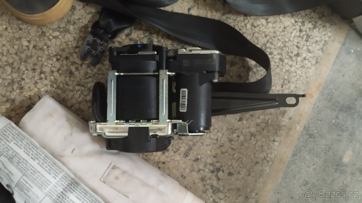 Přední pásy Škoda Superb 3 - 2