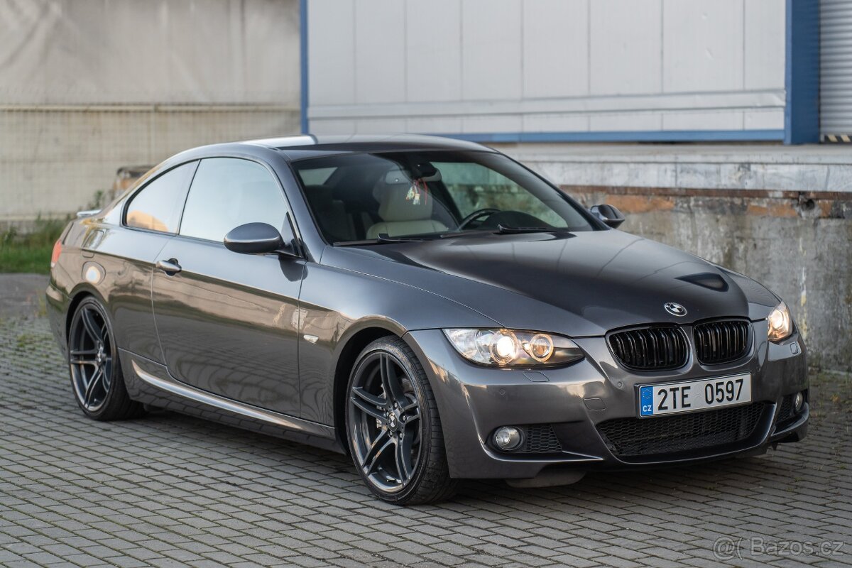 BMW E92 330i - 2