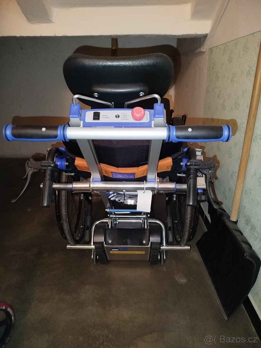 Pásový schodolez - 2