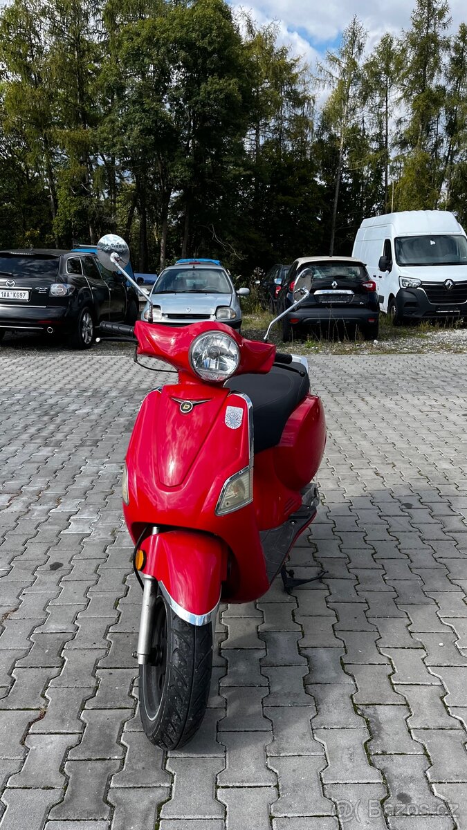 Skútr BEELINE ESTATE 50 2T - 2