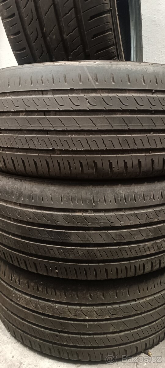 Prodám Sadu letnich pneu - 2