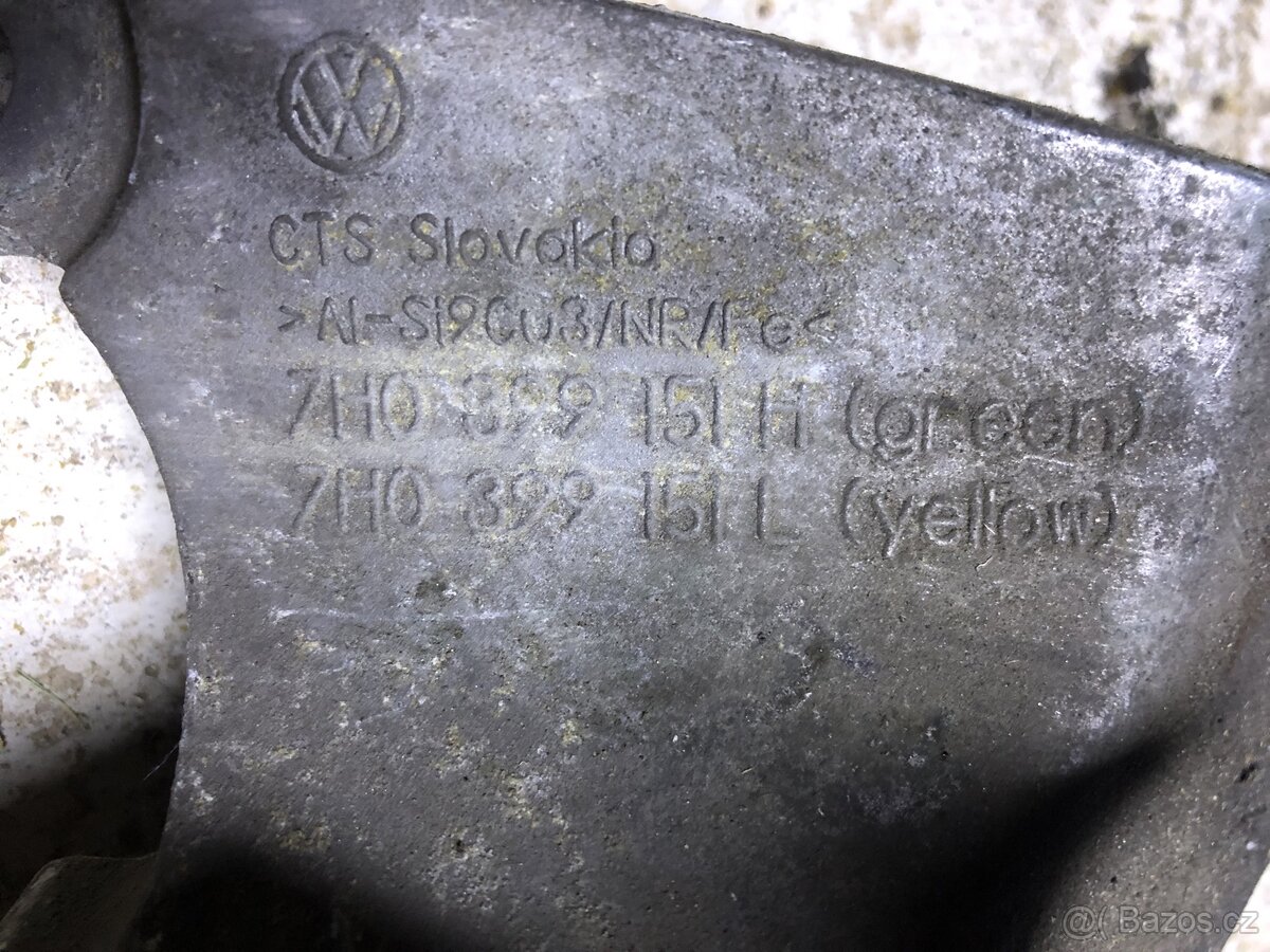 Vw T5 silentblok převodovky , levé zrcátko - 2