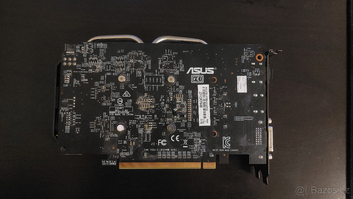 ASUS ROG Strix Radeon RX 560 4GB - 2