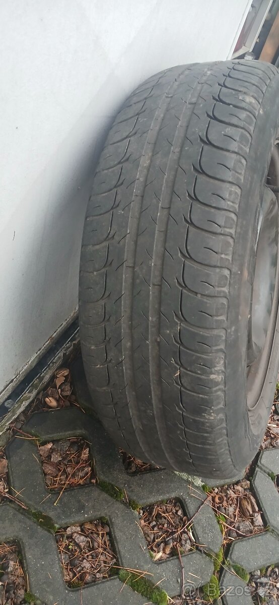 Letni pneu na plechu - 2