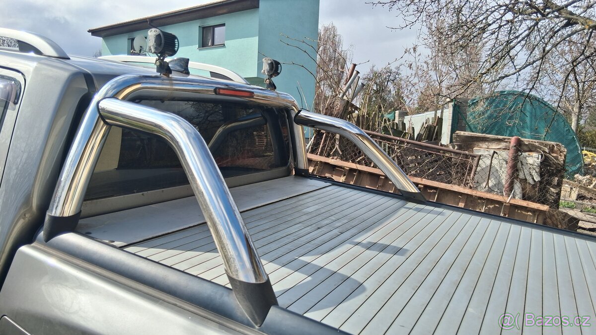 Al roleta s rámem . - 2