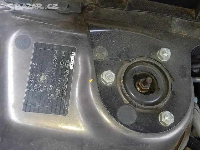 Mazda 6 GY 2.0 benzín r.2007 bez STK - 2