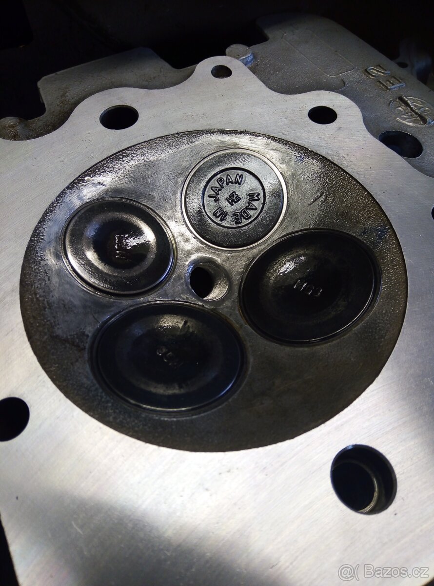 Motor Honda dominator