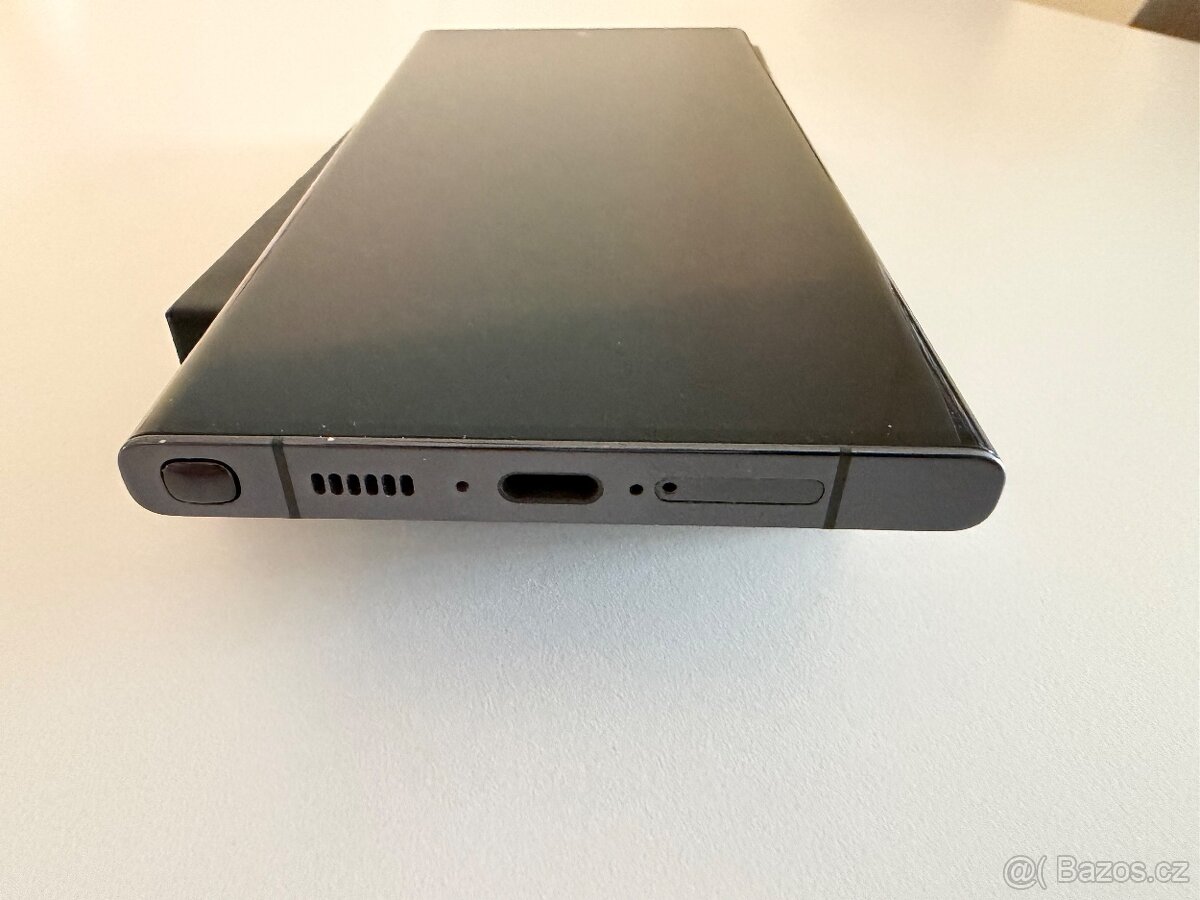 Samsung S23 Ultra 256 GB - top stav + 2 kryty - 2