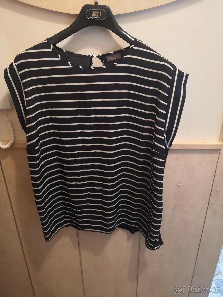 Černé pruhované tričko - 2