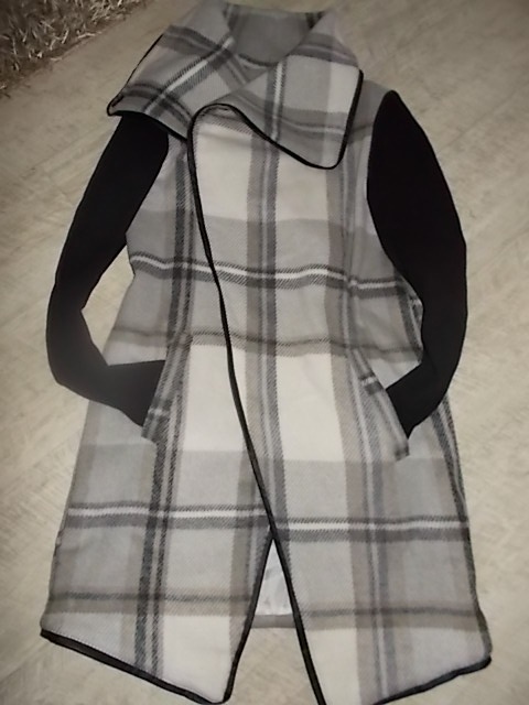 NÁDHERNÝ KABATEK/PALETKO V.S/M 100%STAV - 2