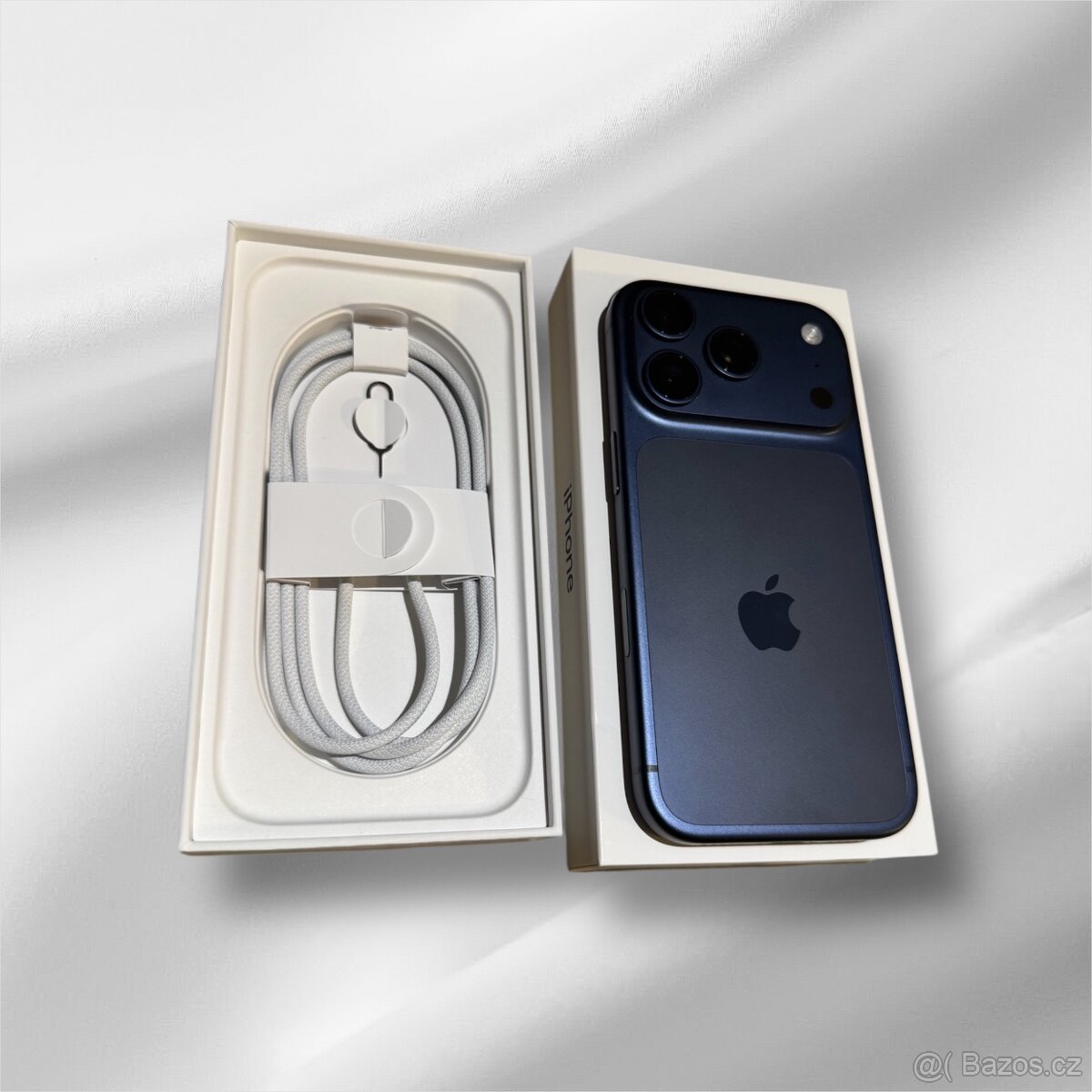 Iphone 17 pro 256 GB deep blue - 2