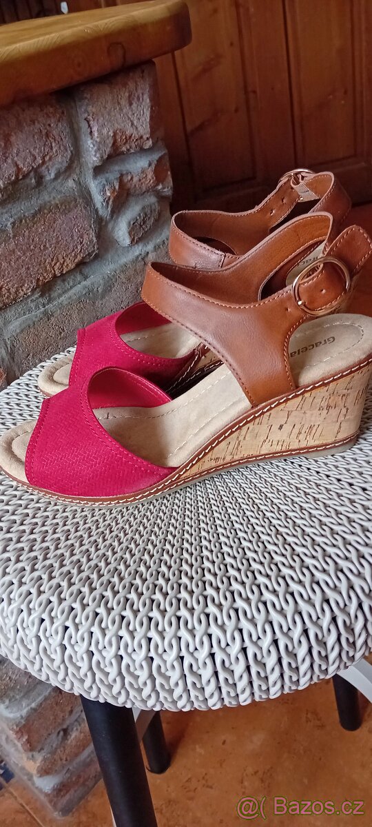 Zánovní dámské letní boty od Deichmanna vel.38 - 2